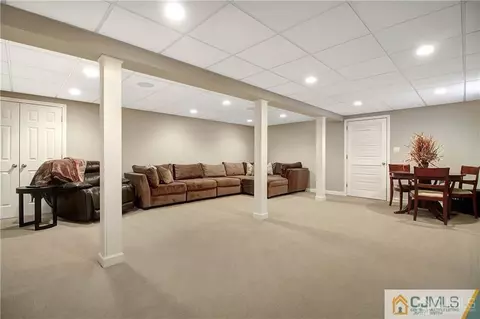 347 Drake Ave, Middlesex, NJ 08846 photo 18