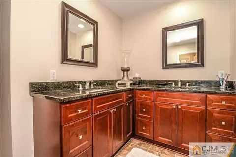 8 Abbott Ct, Sayreville, NJ 08859 photo 13