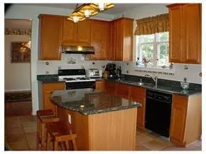 24 Rolling Brook Dr, Edison, NJ 08820 photo 7