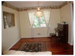 24 Rolling Brook Dr, Edison, NJ 08820 photo 5