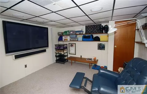 17 Douglass Ln, Middlesex, NJ 08846 photo 22