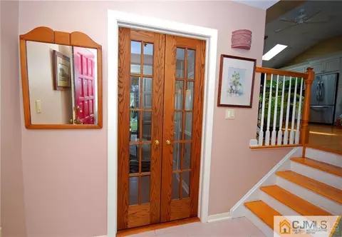 17 Douglass Ln, Middlesex, NJ 08846 photo 8