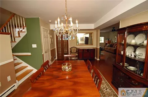 17 Douglass Ln, Middlesex, NJ 08846 photo 9