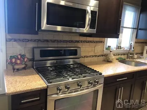 6 Dellview Dr, Edison, NJ 08820 photo 8