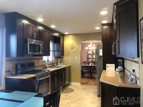 6 Dellview Dr, Edison, NJ 08820 photo 7