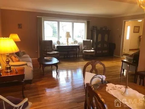6 Dellview Dr, Edison, NJ 08820 photo 5