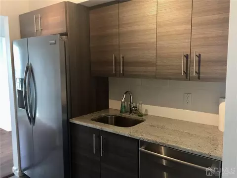 45 Boulder Dr, Edison, NJ 08817 photo 4