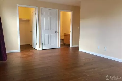 45 Boulder Dr, Edison, NJ 08817 photo 16