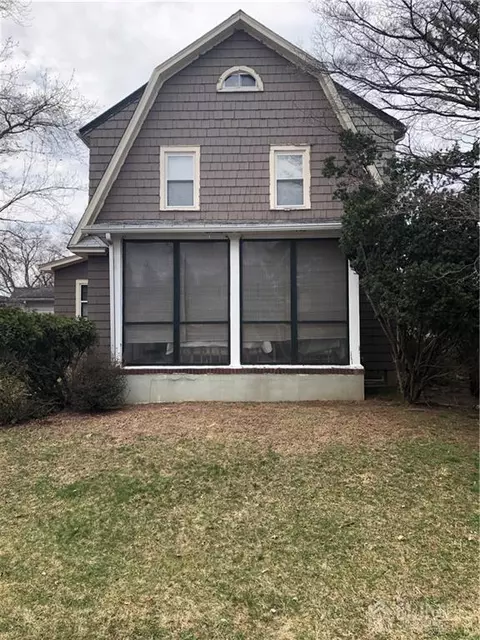 147 Stout Ave, Middlesex, NJ 08846 photo 2