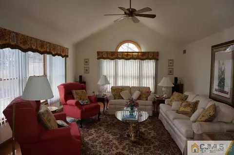 1 Heather, Middlesex, NJ 08846 photo 4
