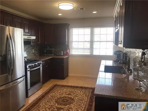 8 Morgan Dr, Edison, NJ 08817 photo 6