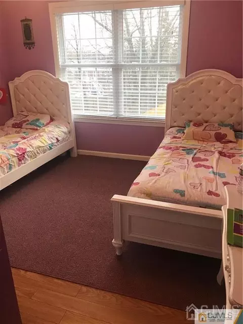 8 Morgan Dr, Edison, NJ 08817 photo 12