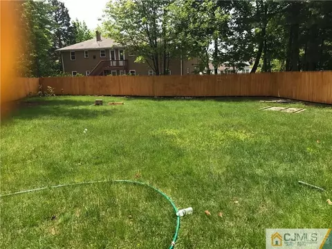 8 Morgan Dr, Edison, NJ 08817 photo 24