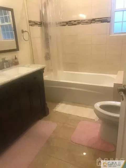 8 Morgan Dr, Edison, NJ 08817 photo 17