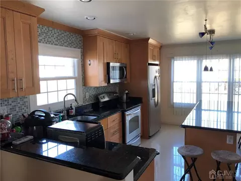 36 Partch Pl, Edison, NJ 08817 photo 2