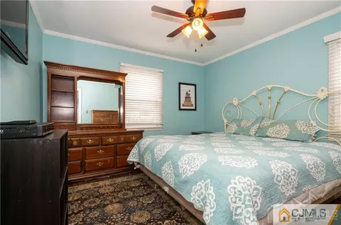 508 Giles Ave, Middlesex, NJ 08846 photo 9