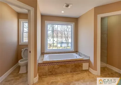 98 Winthrop Rd, Edison, NJ 08817 photo 5