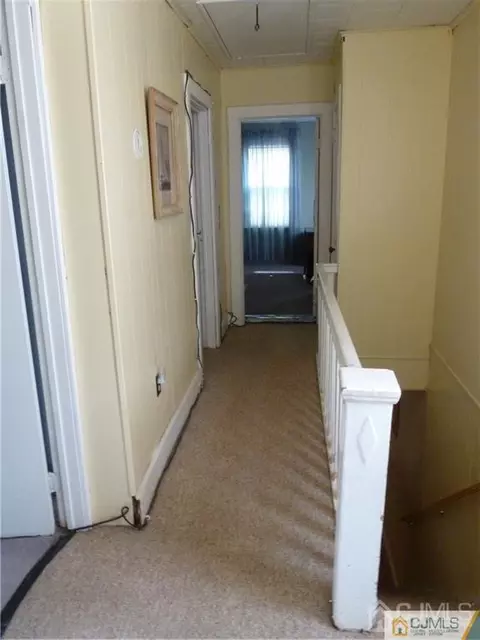 515 E 3rd Ave, Roselle, NJ 07203 photo 4