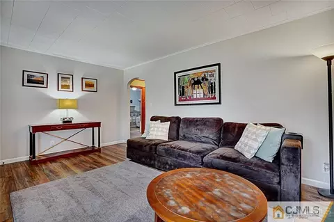 433 Harris Ave, Middlesex, NJ 08846 photo 5