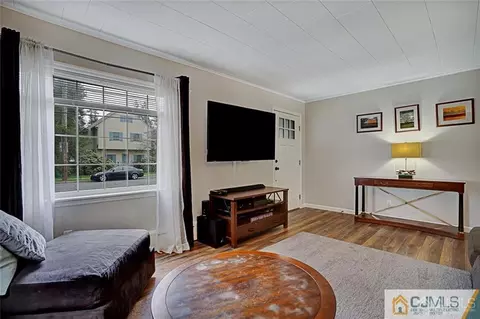 433 Harris Ave, Middlesex, NJ 08846 photo 6