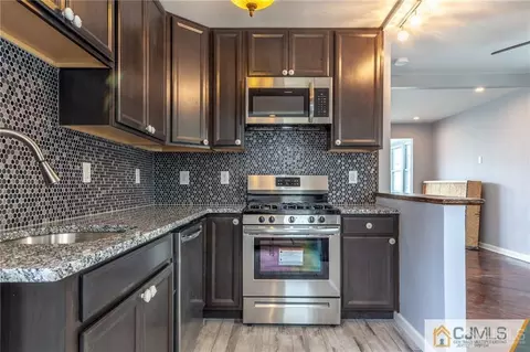 243 Old Rd, Sewaren, NJ 07077 photo 5