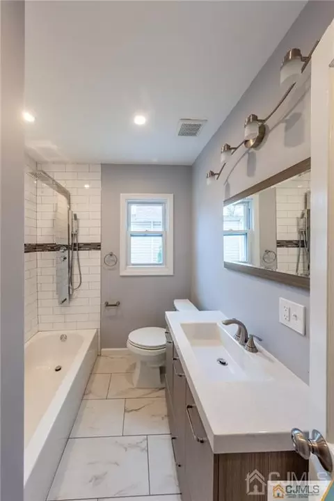 243 Old Rd, Sewaren, NJ 07077 photo 10