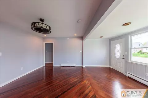 243 Old Rd, Sewaren, NJ 07077 photo 4
