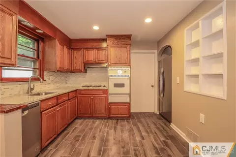 20 Old Post Rd, Edison, NJ 08817 photo 5