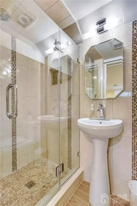 36 Monaghan Rd, Edison, NJ 08817 photo 13