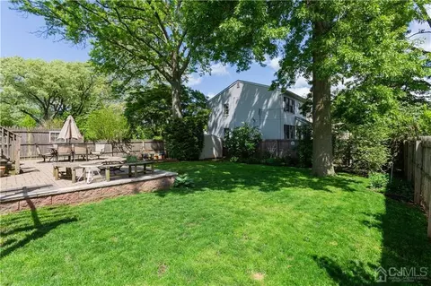 323 Walnut St, Middlesex, NJ 08846 photo 17