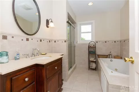 323 Walnut St, Middlesex, NJ 08846 photo 11