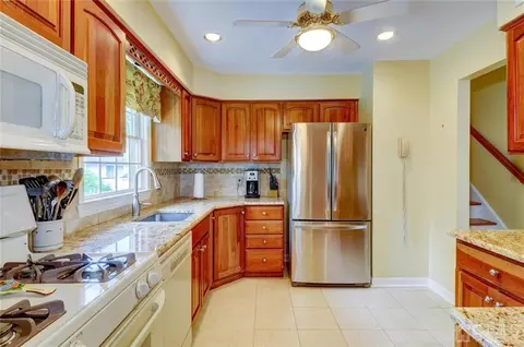 13 June Way, Middlesex, NJ 08846 photo 9
