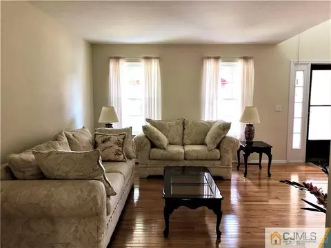 607 Grandview St, Middlesex, NJ 08846 photo 5