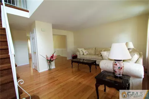607 Grandview St, Middlesex, NJ 08846 photo 6