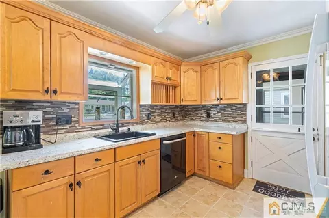 28 Ramsey Rd, Middlesex, NJ 08846 photo 7