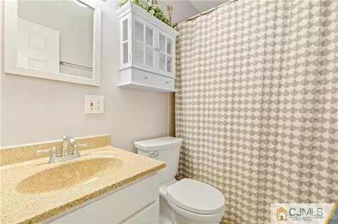 28 Ramsey Rd, Middlesex, NJ 08846 photo 16