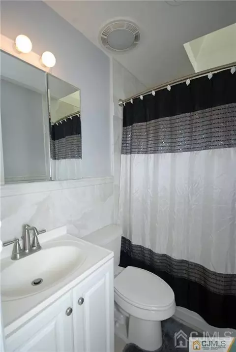 130 Barbara Pl, Middlesex, NJ 08846 photo 15