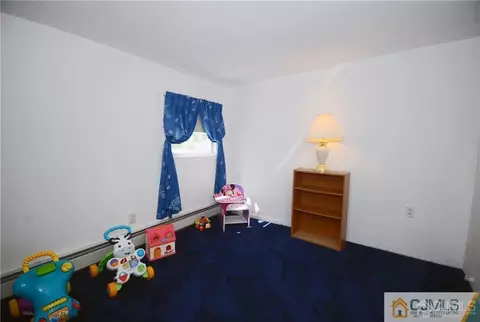130 Barbara Pl, Middlesex, NJ 08846 photo 14