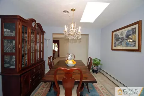 130 Barbara Pl, Middlesex, NJ 08846 photo 3