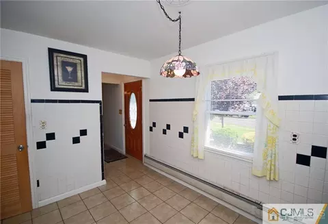130 Barbara Pl, Middlesex, NJ 08846 photo 7