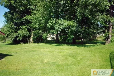 130 Barbara Pl, Middlesex, NJ 08846 photo 18