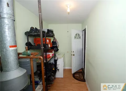 130 Barbara Pl, Middlesex, NJ 08846 photo 27