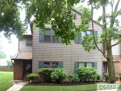 9 Pheasant Run, Edison, NJ 08820 photo 1