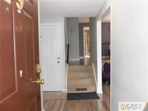9 Pheasant Run, Edison, NJ 08820 photo 3