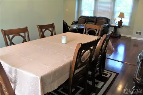 33 Wintergreen Ave, Edison, NJ 08820 photo 13