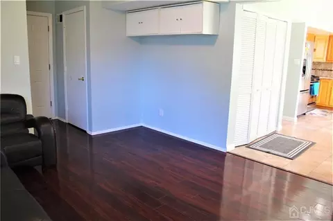 33 Wintergreen Ave, Edison, NJ 08820 photo 21
