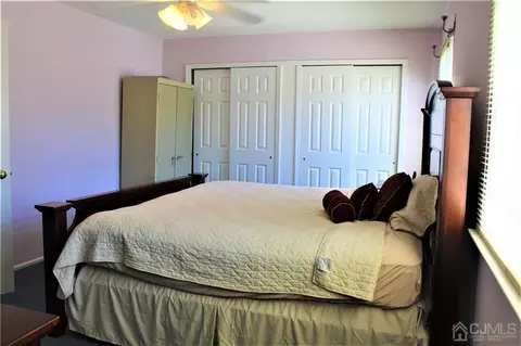 33 Wintergreen Ave, Edison, NJ 08820 photo 25