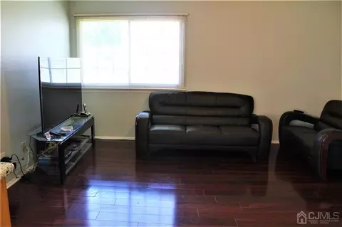 33 Wintergreen Ave, Edison, NJ 08820 photo 18