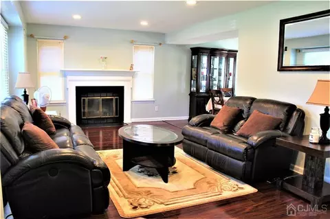 33 Wintergreen Ave, Edison, NJ 08820 photo 7