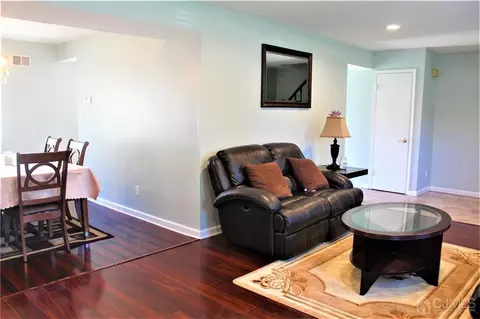 33 Wintergreen Ave, Edison, NJ 08820 photo 14